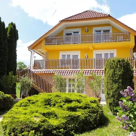 In Zentrumsnaehe Mit Panorama Apartment *